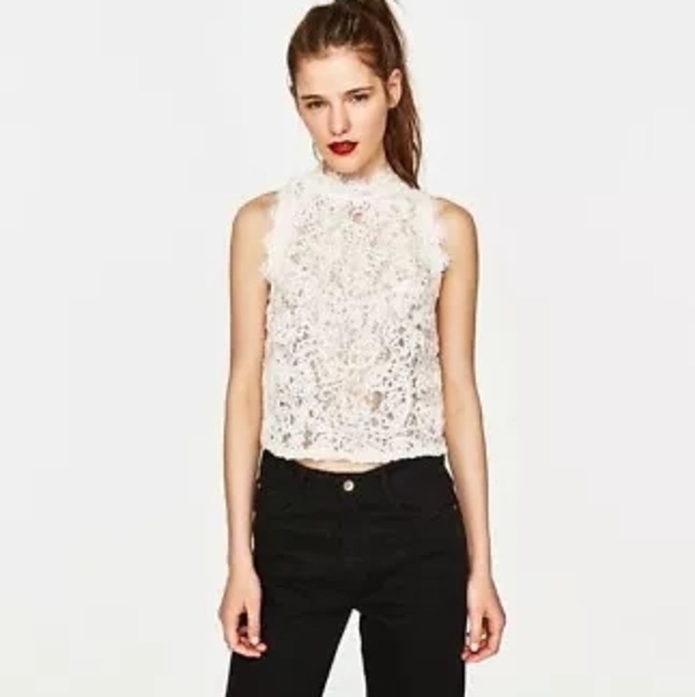 Elegant White Lace Sleeveless Top
